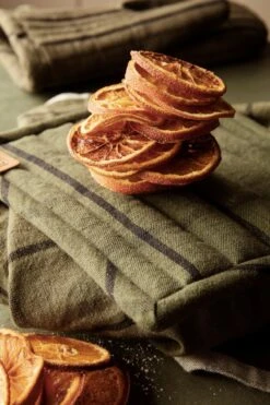 Ferm LIVING Torchon Hale, Vert - noir -Ferm Living 05 c 11865