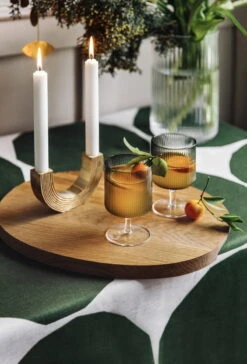 Ferm LIVING 2 verres à Vin Ripple, Smoked Grey 12 Ferm LIVING 2 verres à Vin Ripple, Smoked Grey -Ferm Living 19 suvi kesalainen ruoka3