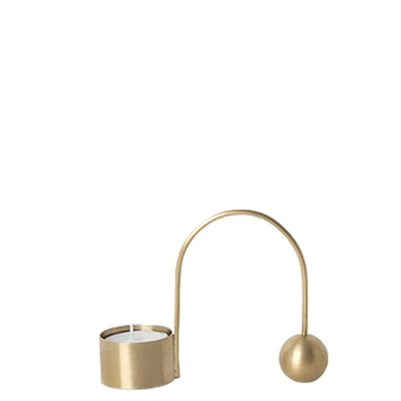 Ferm LIVING Bougeoir Pour Bougie Chauffe-plat Balance, Laiton 3 Ferm LIVING Bougeoir Pour Bougie Chauffe-plat Balance, Laiton
