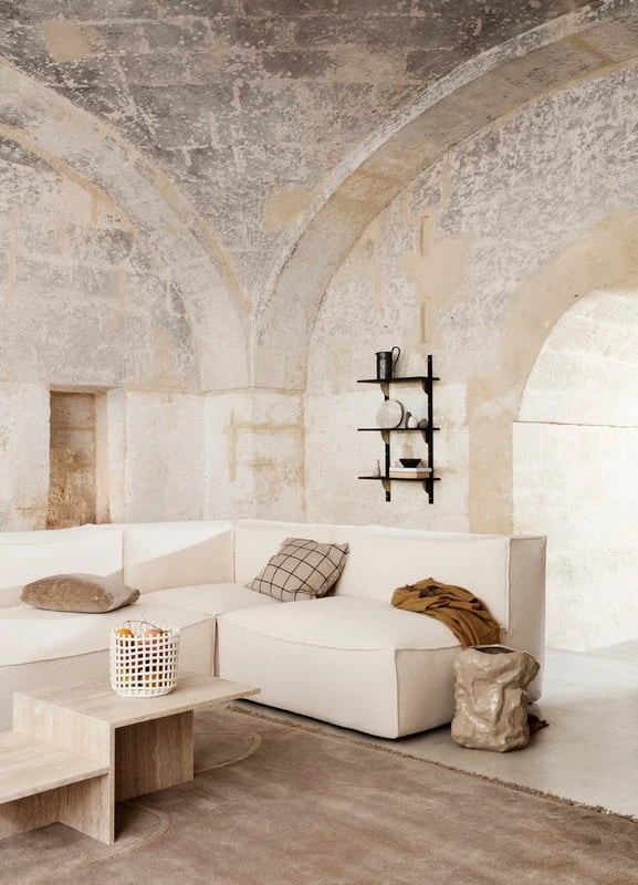 Ferm LIVING Grand Panier Ceramic, Blanc Cassé 7 Ferm LIVING Grand Panier Ceramic, Blanc Cassé – Image 5