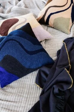 Ferm LIVING Coussin Vista, Bleu Foncé 10 Ferm LIVING Coussin Vista, Bleu Foncé -Ferm Living 316 18114 1