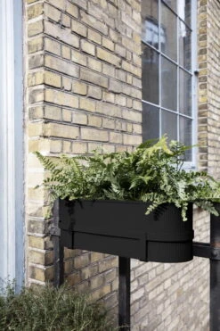 Ferm LIVING Balconnière Bau, Noir -Ferm Living 33 10252 bau black