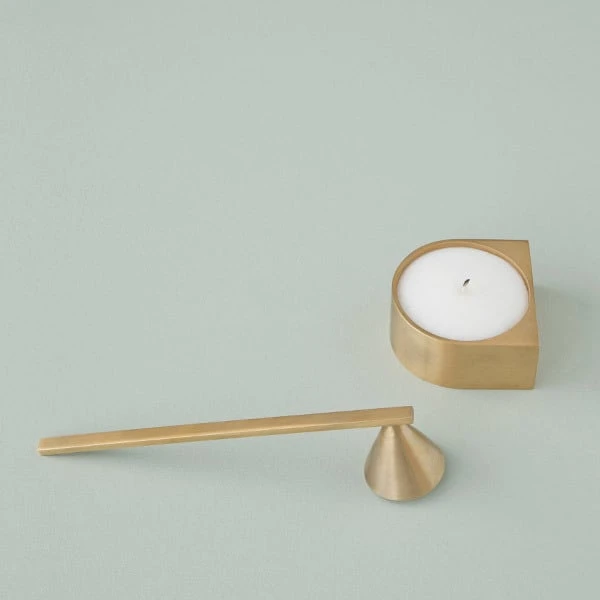 Ferm LIVING Éteignoir à Bougie, Laiton 4 Ferm LIVING Éteignoir à Bougie, Laiton – Image 2