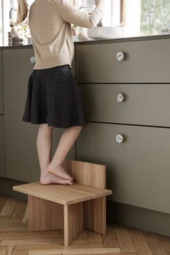 Ferm LIVING Tabouret Oblique, Chêne -Ferm Living 418 19023