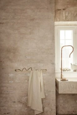 Ferm LIVING Porte-serviettes Curvature, Laiton -Ferm Living 65 1135