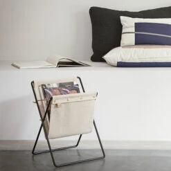 Ferm LIVING Porte-revues Herman, Noir 9 Ferm LIVING Porte-revues Herman, Noir -Ferm Living 77FermLiving iso HV