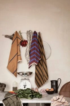 Ferm LIVING Torchon Hale, Sable - noir -Ferm Living 96 1783 2