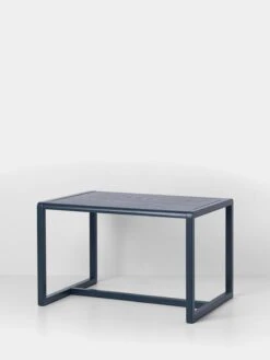 Ferm LIVING Table Little Architect, Bleu Foncé -Ferm Living LittleArchitectTable side DarkBlue