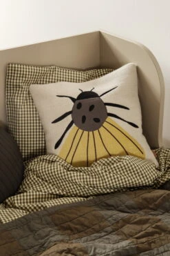 Ferm LIVING Coussin Brodé Forest, Papillon De Nuit -Ferm Living fermLIVING AW21 CheckYarnDyedBeddingGreen ForestEmbroideredCushionMoth DouQuiltedBlanketGreenTonal image