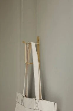 Ferm LIVING Patère Hang Rack, Laiton -Ferm Living fermLIVING AW21 HangRackBrass image