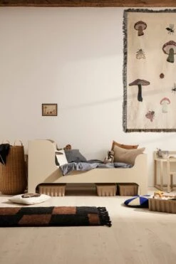 Ferm LIVING Couverture Forest, Tapisserie, Sable -Ferm Living fermLIVING AW21 SillJuniorBed ForestTapestryBlanket MaraKnottedRug image 1