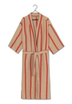 Ferm LIVING Peignoir Field, Camel - Rouge -Ferm Living fermLIVING SS22 FieldRobe Camel Red 1104265392 pack 2