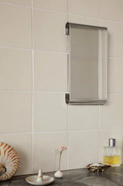 Ferm LIVING Vases Komo Mini, Lot De 3 -Ferm Living fermLIVING SS22 TangentMirrorSmall RingCone image 1