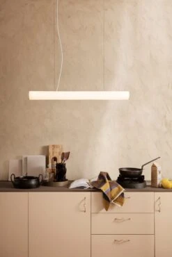 Ferm LIVING Suspension Vuelta, 100 cm, Blanc - laiton 13 Ferm LIVING Suspension Vuelta, 100 cm, Blanc - laiton -Ferm Living fermLIVING VueltaPendant 100 WhiteBrass Light image