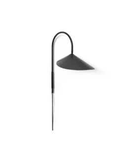 Ferm LIVING Lampe Murale Pivotante Arum, Noir 7 Ferm LIVING Lampe Murale Pivotante Arum, Noir -Ferm Living fermLIVING AW22 ArumWallLamp SwingFeature Black 1104266325 pack 1