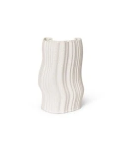 Ferm LIVING Vase Moiré, Blanc Cassé -Ferm Living fermLIVING AW22 MoireVase 1104266244 pack 4