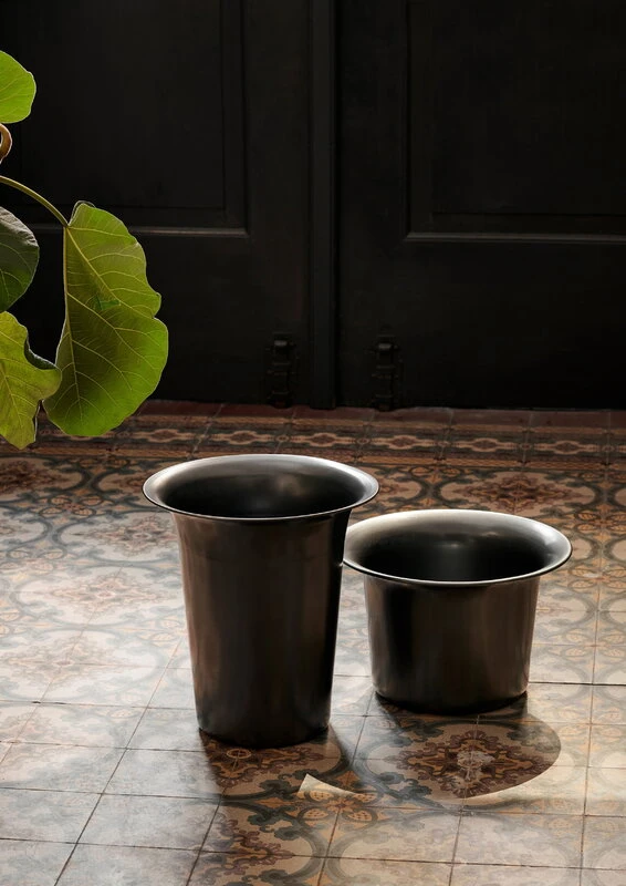 Ferm LIVING Panier Bas Spun Alu, Aluminium Noir 6 Ferm LIVING Panier Bas Spun Alu, Aluminium Noir – Image 4