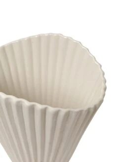 Ferm LIVING Vase Fountain, Blanc Cassé -Ferm Living fermLIVING FountainVase 1104264792 pack 3