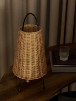 Ferm LIVING Lampe De Table Portable Porti Braided, Naturel 12 Ferm LIVING Lampe De Table Portable Porti Braided, Naturel -Ferm Living fermLIVING PortiBraidedLamp 1104266251 image 2