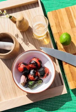 Ferm LIVING Petite Planche à Découper Rectangulaire Chess -Ferm Living taco Ruoka9